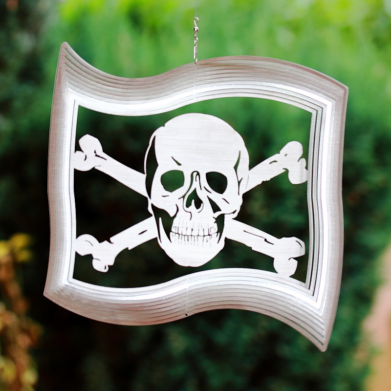 Windspiel Piratenflagge aus Edelstahl - Gartendeko